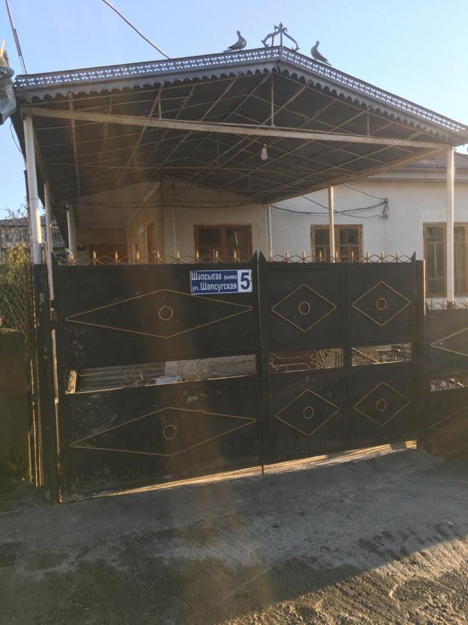 Private house Hotel Sukhumi Luaran gambar